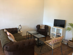 Situé dans le quartier de Bordeaux bastide près du Pont de Pierre, appartement d Bordeaux, France Appartement Bordeaux Bastide Entire rental unit vacation rental 40101816