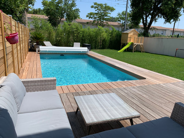 Maison neuve avec une pièce de vie lumineuse donnant sur un espace extérieur. Si Bordeaux, France Maison familiale au calme avec piscine chauffée Entire home vacation rental 19805703