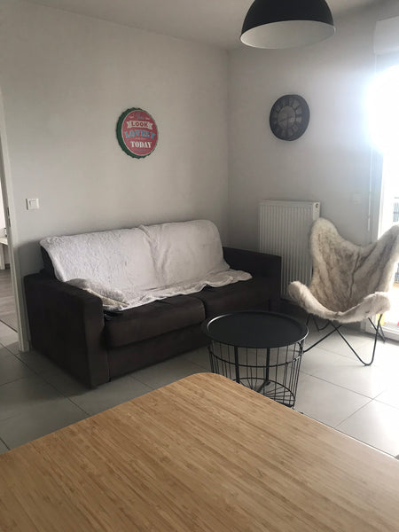 Joli T2 situé à Mérignac, proche aéroport (5 min en voiture), proche centre comm Mérignac, France Jolie T2 proche aéroport et centre commercial Entire condo vacation rental 44500609