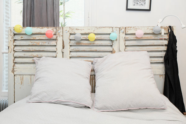 Bonjour,  ( veuillez s'il vous plaît lire le descriptif dans son intégralité ava Paris, France Chambre à louer dans bel appartement Haussmanien Private room in rental unit vacation rental 17733546