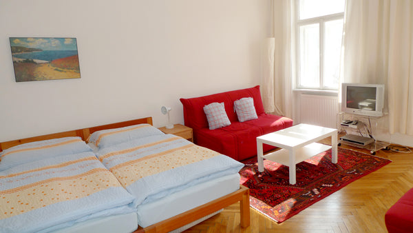 Geräumige 2-Zimmer Wohnung Nähe Stadtzentrum, Nähe U-Bahn (U2 