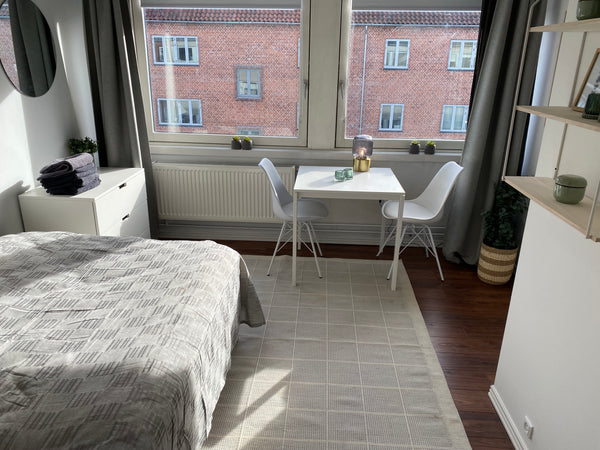 Private room in lovely bright apartment with newer kitchen and nice spacious bat Copenhagen, Denmark Private room in lovely central placed apartment 1 Private room in condo vacation rental 565912305673642792