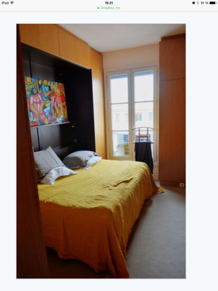 Appartement très lumineux, au 6ème étage avec ascenseur.<br />Après une balade p Pornic, France Montmartre, Abesses, Soleil, Calme. Entire rental unit vacation rental 9321242