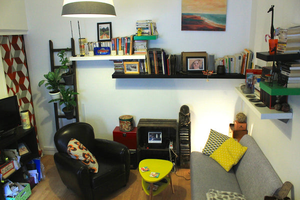 Adorable deux pièces, calme, à 5min à pied de 5 lignes de métro. Le quartier est Bordeaux, France Charmant deux pièces à Nation Entire rental unit vacation rental 19907836