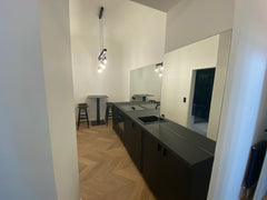 Genieße ein stilvolles Erlebnis in dieser zentral gelegenen Unterkunft. Vienna, Austria Party Apartment ; ) by Stephany Cathedral! Entire rental unit vacation rental 706358749757893809