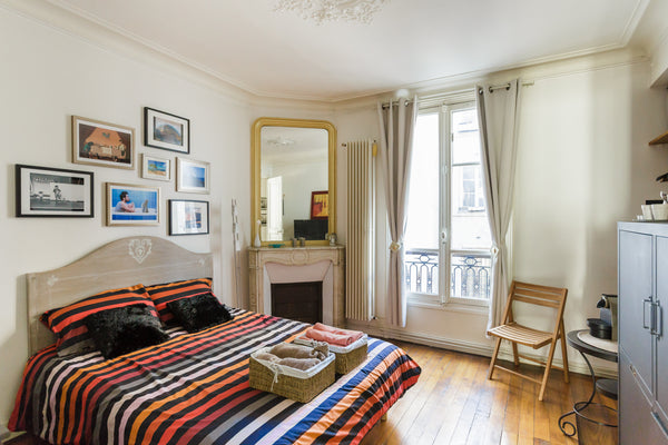 The room is in one of the most beautiful neighborhoods: Le Marais. <br />It’s re Paris, France Private bedroom - Heart of Paris - Le Marais Private room in rental unit vacation rental 11139651