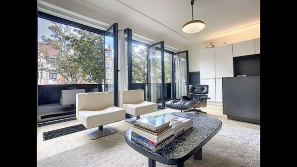 Cet hébergement élégant est parfait pour les couples. Moderne, pratique et bien  Brussels, Belgium Uccle, appartement moderne décoré avec goût Private room in rental unit vacation rental 695512979912738196