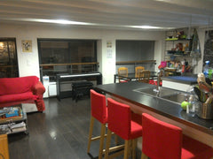 Appt atypique<br />à l'étage:<br />- chambre dbl avec SB<br />- une grande pièce Lyon, France Duplex rdc centre-ville+garage(opt) Entire rental unit vacation rental 12518126