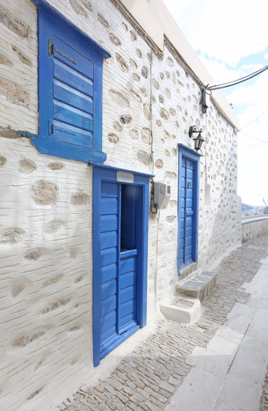 A stone's throw from the main entrance of the settlement, Kamara, is located the Marousi, Greece Le Petit Château Cycladic home vacation rental 14409981