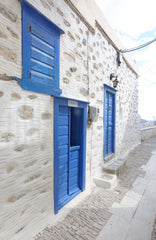 A stone's throw from the main entrance of the settlement, Kamara, is located the Marousi, Greece Le Petit Château Cycladic home vacation rental 14409981