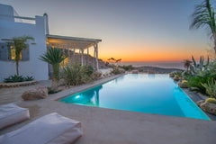 Villa Ernesto is a 3-bedroom villa with private pool, located in the west part o Neo Psychiko, Greece Villa Ernesto-Paros Entire villa vacation rental 40780114