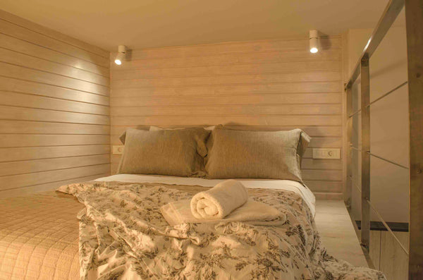 Renovated studio 27+3 m2 in the centre of Chania<br /><br /><b>The space</b><br  Chania, Greece New Chania renovated studio with loft & balcony 6 Entire rental unit vacation rental 35753317