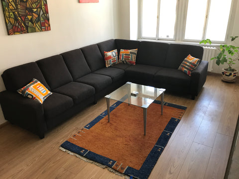 Beautiful modern apartment next to the river. Near to tram, metro, bus and train Prague, Czechia Apartment next to the river. In centre, metro 5min Entire rental unit vacation rental 24590275