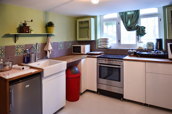 Ambiance bohème et bruxelloise. Femmes et hommes d'affaires, enfants, familles e Ixelles, Belgium Double room (European Quarter) Private room in rental unit vacation rental 13312447