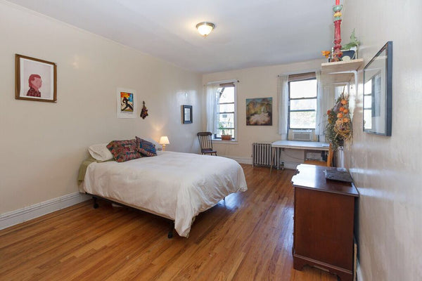 In this big bright colorful apartment near The Park, hosted by Gabrielle and Emm New York, NY Rental unit in Brooklyn · ★4.75 · 1 bedroom · 1 bed · 1 shared bath Private room in rental unit vacation rental 2362306