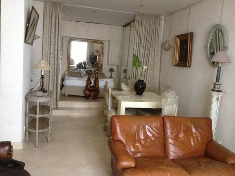 Au coeur du marais, dans un immeuble ancien avec ascenseur, près de la place des Paris, France Paris marais 60 Entire rental unit vacation rental 8804814