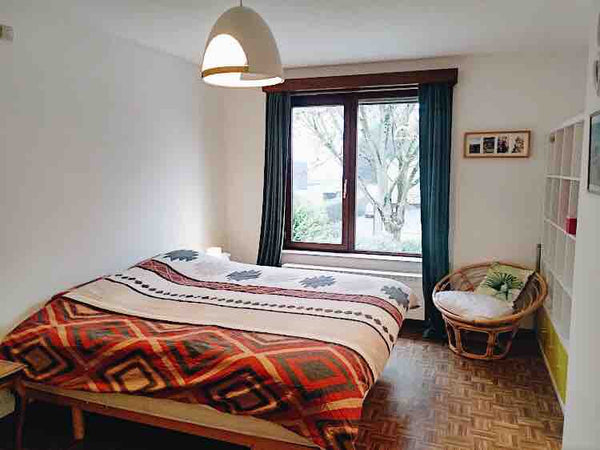 We're happy to welcome you to our home!<br /><br />Spacious bedroom on the secon Ghent, Belgium Spacious bedroom in the green region of Ghent Private room in home vacation rental 41172243