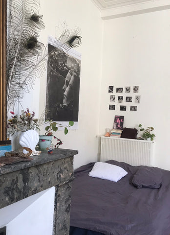  Bordeaux, France Charmant studio Place de la Bourse Entire rental unit vacation rental 38356467