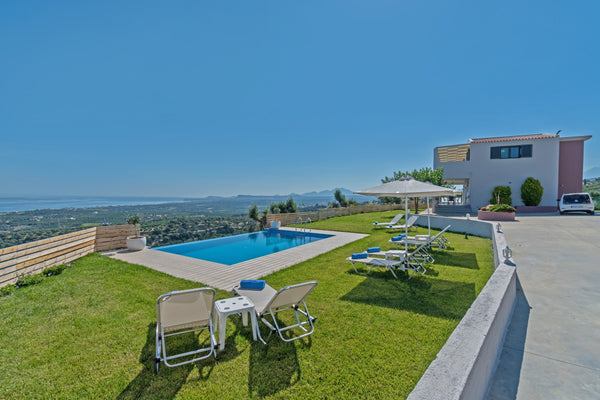 Situated within the beautiful and serene Cretan countryside, close to the charmi  Alkistis Villa Entire villa vacation rental 53871181
