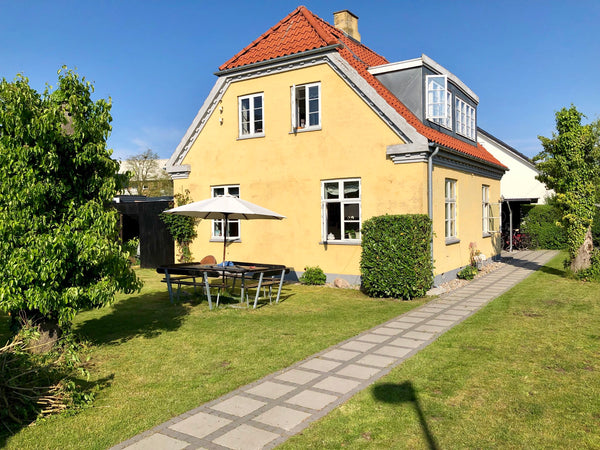 Cozy family-friendly family house of 135 sqm. Good enclosed garden and carport.  Copenhagen, Denmark Cosy & typically Danish house- Family friendly Entire home vacation rental 19456212