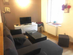 En plein coeur du quartier de la Croix-Rousse, venez découvrir ce logement de ca Lyon, France Joli appartement à la Croix-Rousse - 40m² Entire rental unit vacation rental 11705882