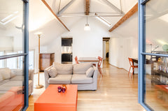 Apartment full of charm and style in the heart of Brussels. Between Bourse, Sain Brussels, Belgium Charming apartment in the centre Entire rental unit vacation rental 4587186