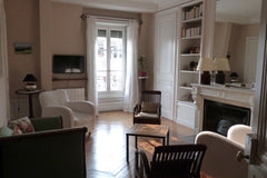 Situé au 5 ème étage avec ascenseur, très clair, de 67 M2 en plein centre ville  Lyon, France Appartement Typique Lyon Bellecour Entire rental unit vacation rental 12244869