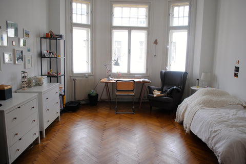 Come visit Vienna & stay in this beautifully furnished, centrally located room i Vienna, Austria beautiful room in 1080 Vienna Private room in rental unit vacation rental 9536701