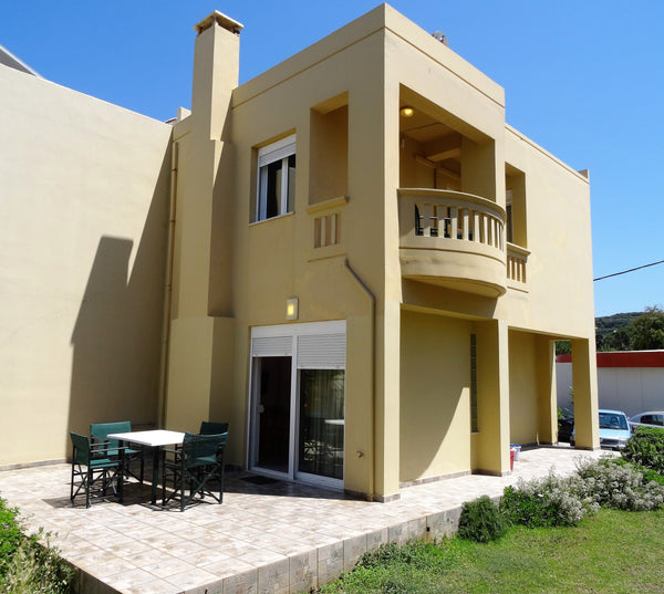 Split level house on the beach. Ideal for families and group of friends who want Filothei, Greece Split level house on the beach at Platanias Entire home vacation rental 23176382