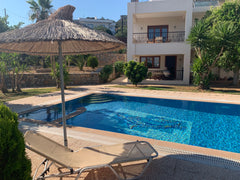 Diese bestens gelegenen Apartments befinden sich ebenerdig oder im 1. Stock in e Crete, Greece 4 Personen, Pool, Meerblick Entire rental unit vacation rental 11529359