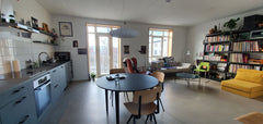 Slap af i denne unikke og rolige bolig med udsigt over Kløvermarken. Tæt ved met Copenhagen, Denmark Lejlighed 108 m² morgen/aftensol. Gratis parkering Entire rental unit vacation rental 678916770416051936