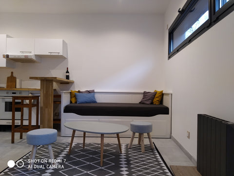 Bonjour,<br />Nous serions ravis de vous accueillir dans cette partie de notre l Bordeaux, France T2 Bordeaux proche centre, CHU, tram, commodités Entire guesthouse vacation rental 41574150