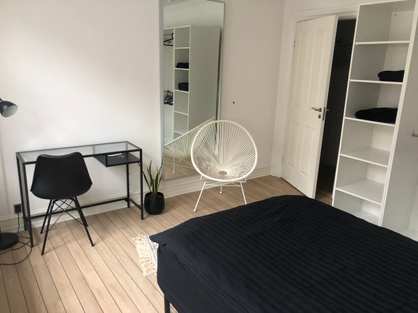 A great place to stay during a little trip to Copenhagen. 5 minutes from Amagerb Copenhagen, Denmark Private room in Copenhagen - cosy and light! Private room in condo vacation rental 664092014647194436