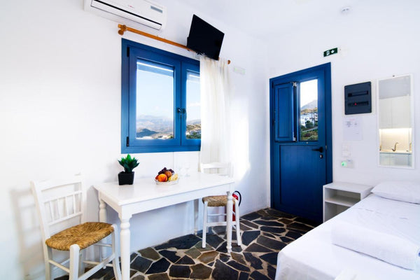 “Okirroi Villas” complex provides accommodations in Hersonissos area in the beau Athens, Greece 