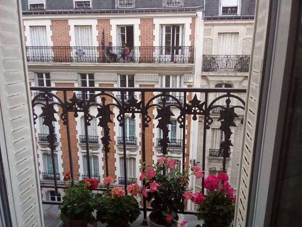 Charmant appartement de plus de 50m2, dans un immeuble parisien typique fin XIXè Versailles, France Charmant appartement /  Charming Parisian flat Private room in rental unit vacation rental 21352426