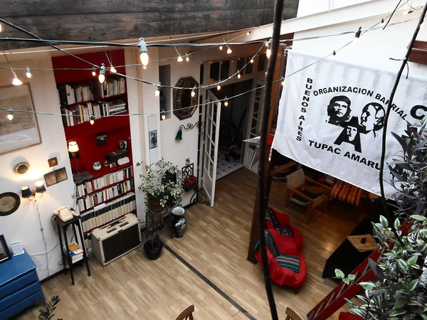 A nice room under the roof, and a large dreamy space to share, so you can feel h Paris, France Charming house 61M2+garden Place de la Réunion Private room in loft vacation rental 1387896