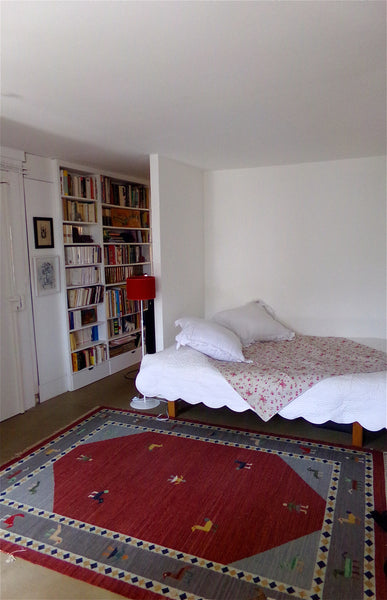 Studio lumineux, bien agencé, très calme et donnant sur la verdure.<br />Refait  Paris, France Charmant Studio de 30 m2 Entire rental unit vacation rental 6639412