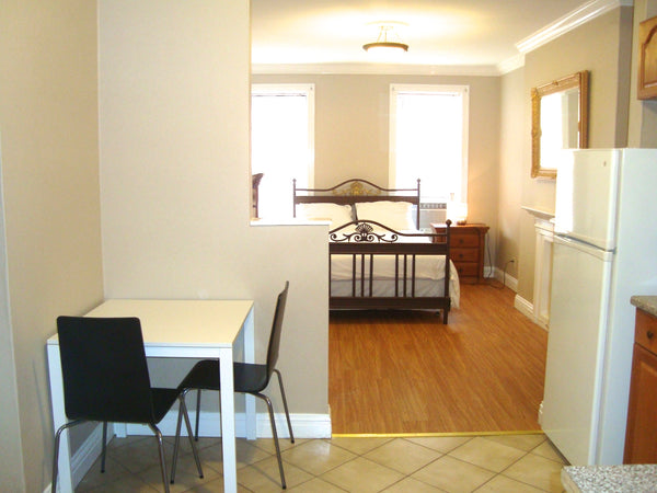 Bright and sunny studio apartment on the 5th floor of a walkup building with no  New York, NY Rental unit in New York · Studio · 1 bath Entire rental unit vacation rental 48489975