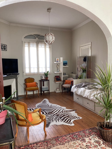 Your open bedroom overlooks the living room, located on the ground floor, your p Bordeaux, France Perfect accommodation near train station Private room in townhouse vacation rental 17525784