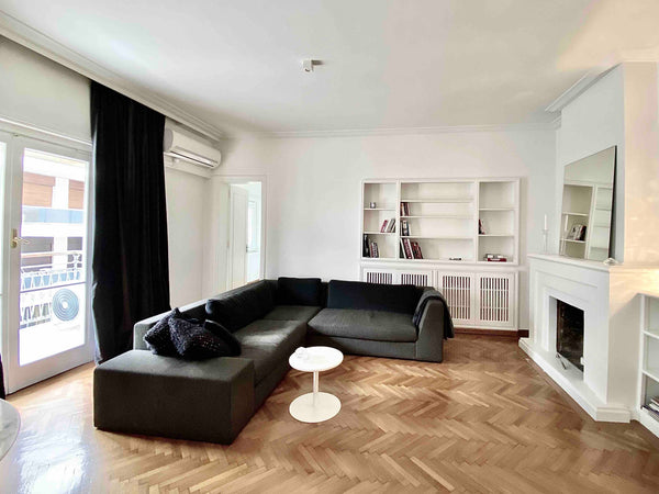 Enjoy a luxurious stay at this newly refurbished light-filled apartment on the 4 United Kingdom Luxury Apartment/Loft in the Heart of Athens City Entire condo vacation rental 41334702