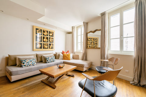 *LOCATION* central Duplex apartment 5mn walk to NotreDame. On a lively pedestria Guatemala Paris - Central & Renovated Duplex Notre Dame Entire rental unit vacation rental 19670357