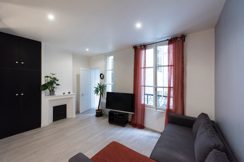 Bel appartement dans le meilleur quartier possible de Paris! Vous êtes à 5-10 mi Villebon-sur-Yvette, France Appartement idéalement placé 35m² Oberkampf/Marais Entire rental unit vacation rental 18300275