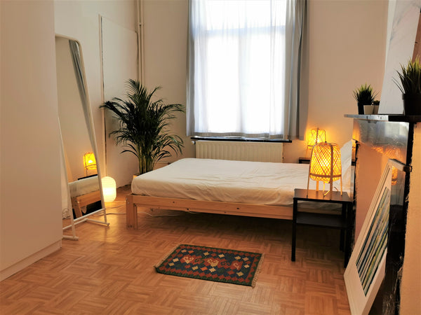 Nice and cosy room in a shared house. The room is fully furnished and has fast W Schaerbeek, Belgium Cosy & quiet room close to the city center Private room in townhouse vacation rental 50387350