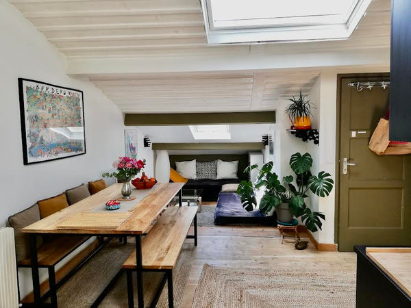 Bonjour<br />L'appartement que je loue est entièrement rénové et équipé d'un bel Talence, France Grand studio loft tout confort Entire loft vacation rental 22044536