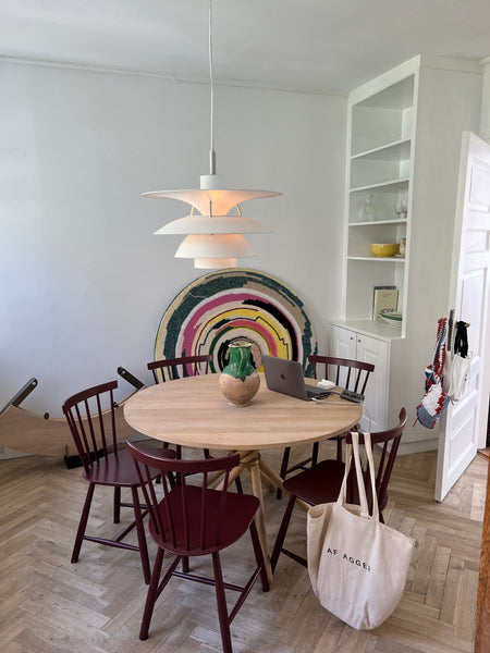 Nyd en stilfuld oplevelse i denne centralt beliggende bolig.<br /><br />Københav Vedbæk, Denmark Kunstnerisk pariser lejlighed centrum af København Entire condo vacation rental 559930490880243992