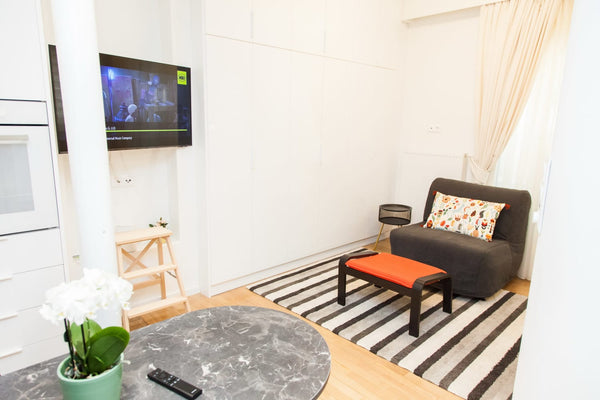 Great Studio In Central Athens<br /><br /><b>License number</b><br />74851475960 Mitilini, Egeo, Greece Great Studio In Central Athens Entire rental unit vacation rental 648964205062510194
