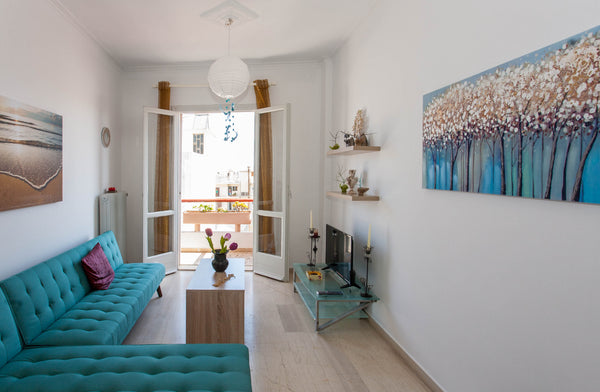 Spacious apartment in the center of the city, next to city clock and  close to t  City Comfort( High Speed Internet) Entire condo vacation rental 50915781