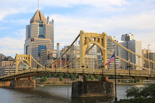 Pittsburgh Historic Downtown: City Exploration Game  Private Tours and Travel Guide America New York CITY Pittsburgh Destination Tour