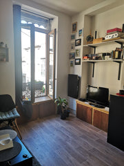 Attention : les serviettes de bain ne sont pas fournies.<br /><br />Studio situé Lyon, France Lyon : studio fonctionnel et bien situé Entire rental unit vacation rental 51167420