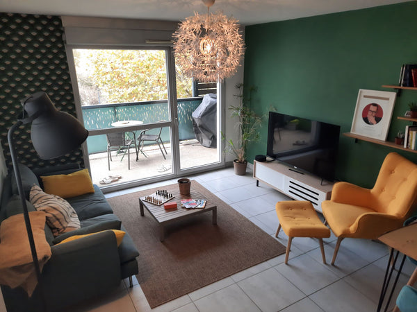 Je vous invite à passer un agréable séjour et goûter au confort de ce logement d Lyon, France Logement T3 avec balcon/garage proche hyper centre Entire condo vacation rental 53288920